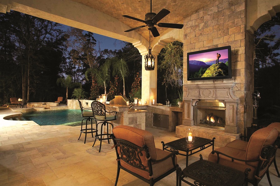 How to Use Your Home Audio Video System for Outdoor Entertainment